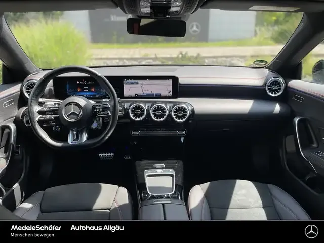 Mercedes-Benz CLA 35 AMG