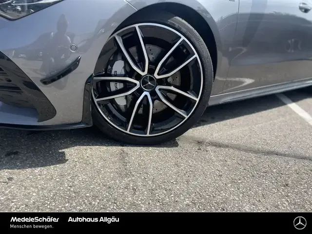Mercedes-Benz CLA 35 AMG