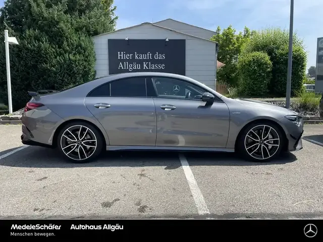 Mercedes-Benz CLA 35 AMG