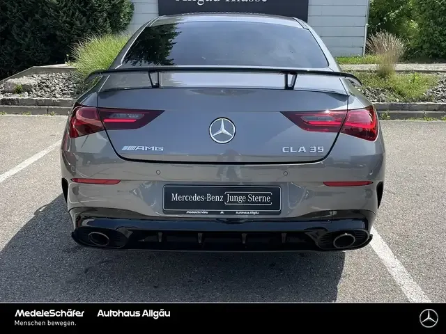 Mercedes-Benz CLA 35 AMG