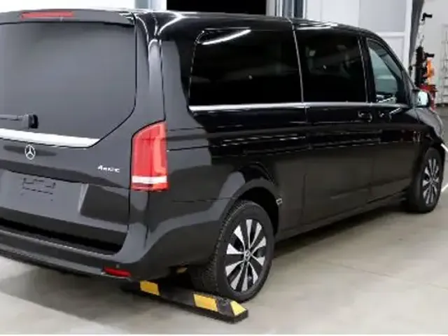 Mercedes-Benz V 300