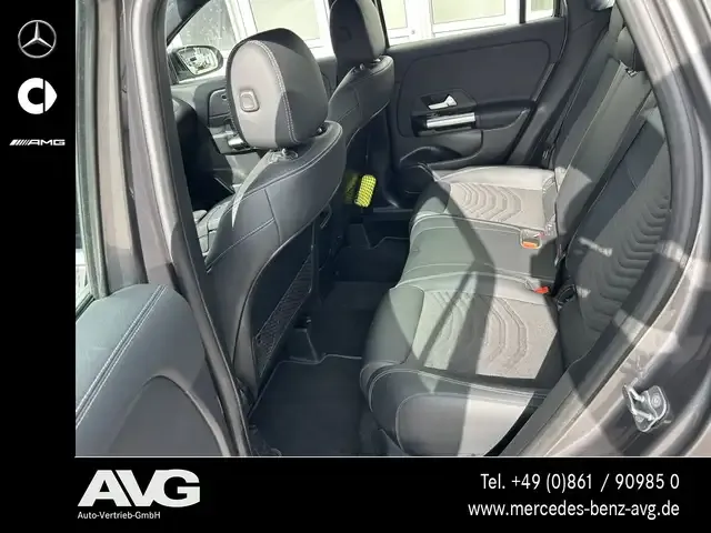 Mercedes-Benz GLA 180