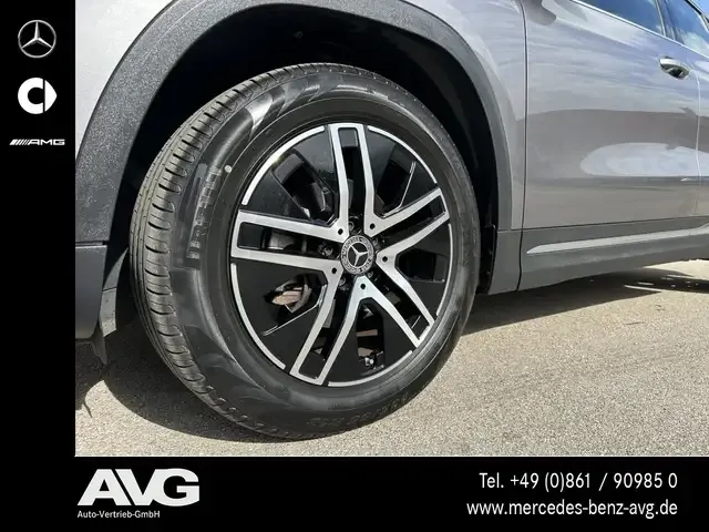 Mercedes-Benz GLA 180