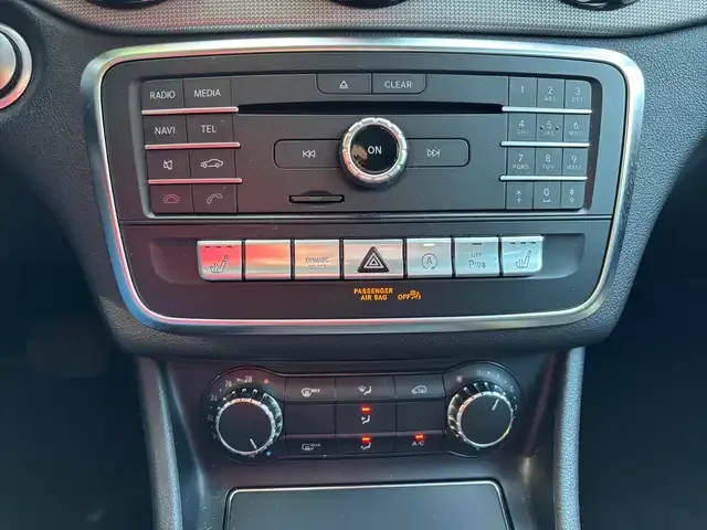 Mercedes-Benz GLA 180