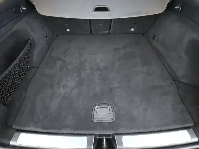Mercedes-Benz EQC 400