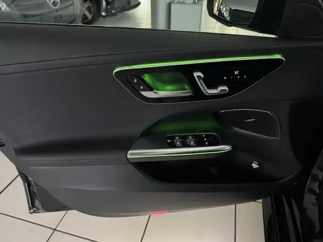 Mercedes-Benz C 180