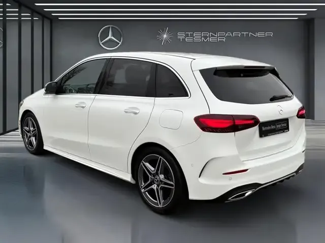 Mercedes-Benz B 220