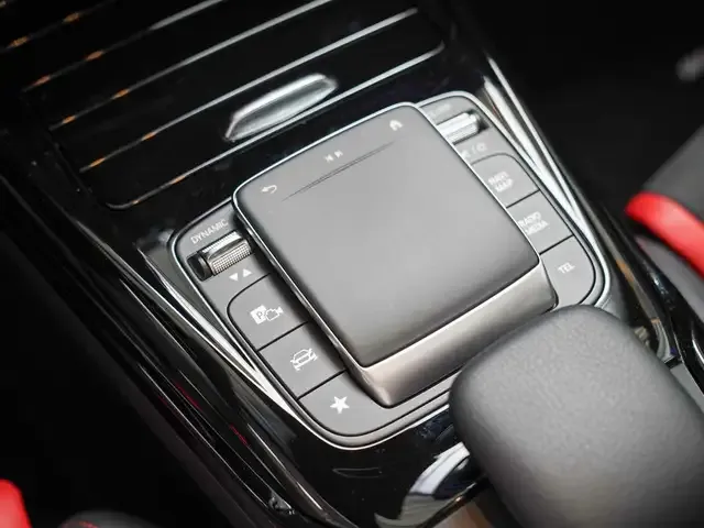 Mercedes-Benz CLA 35 AMG