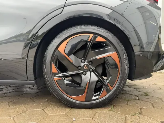 CUPRA Tavascan