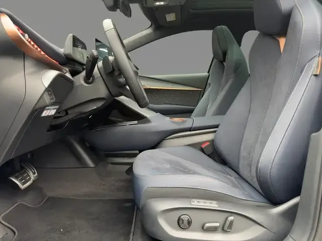 CUPRA Tavascan