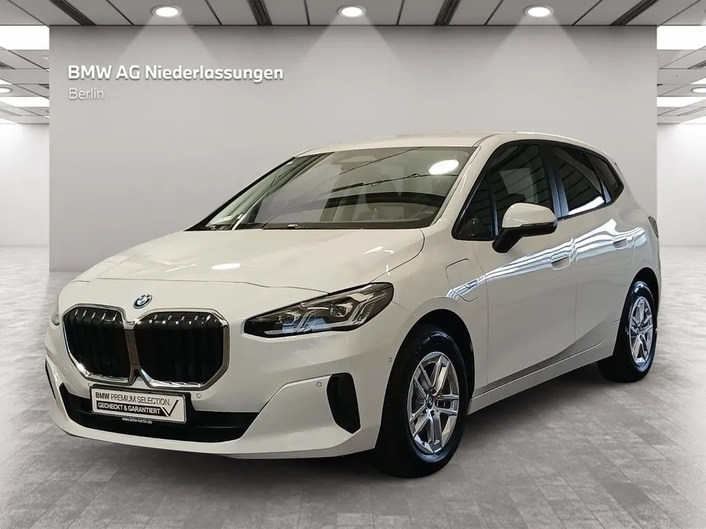 BMW 225