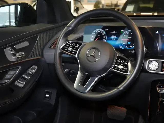 Mercedes-Benz EQC 400