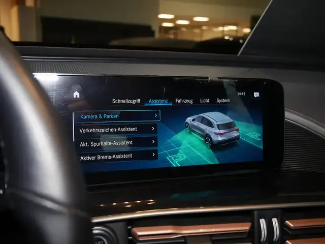 Mercedes-Benz EQC 400