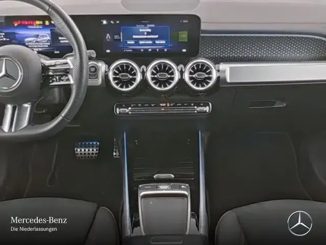 Mercedes-Benz EQB 300