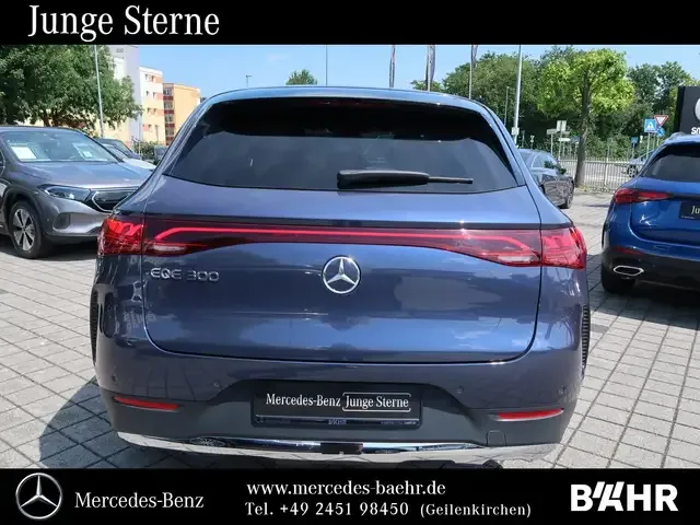 Mercedes-Benz EQE SUV