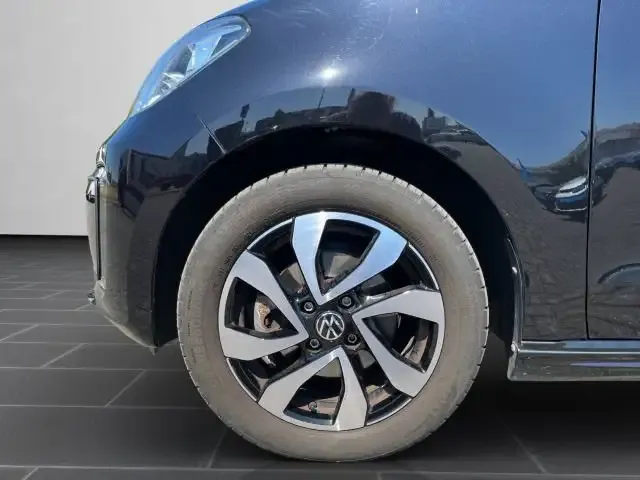 Volkswagen e-up!