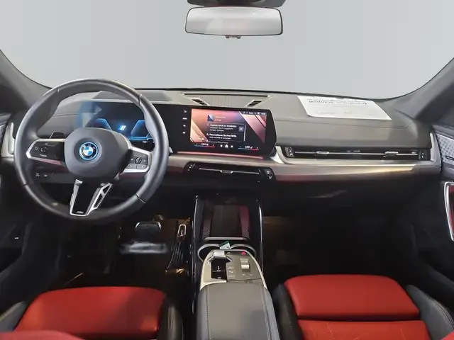 BMW iX2