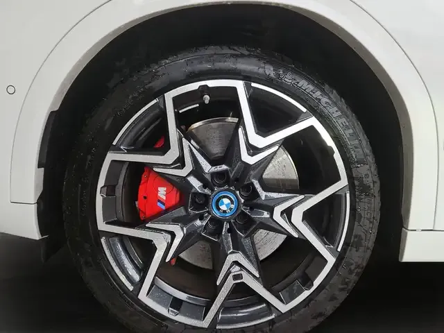 BMW iX2