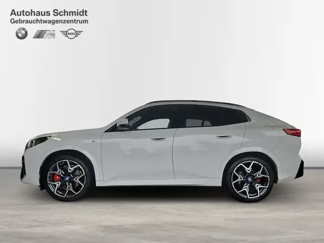 BMW iX2