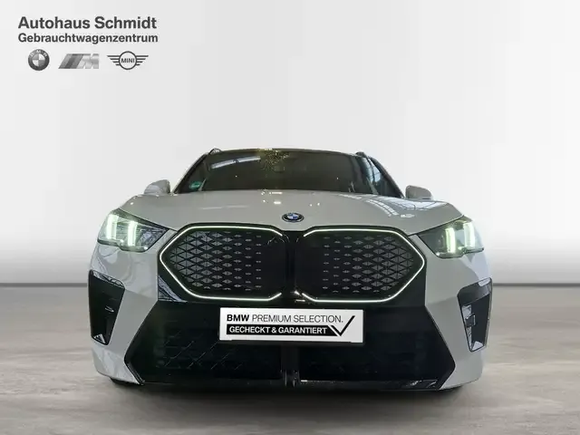 BMW iX2