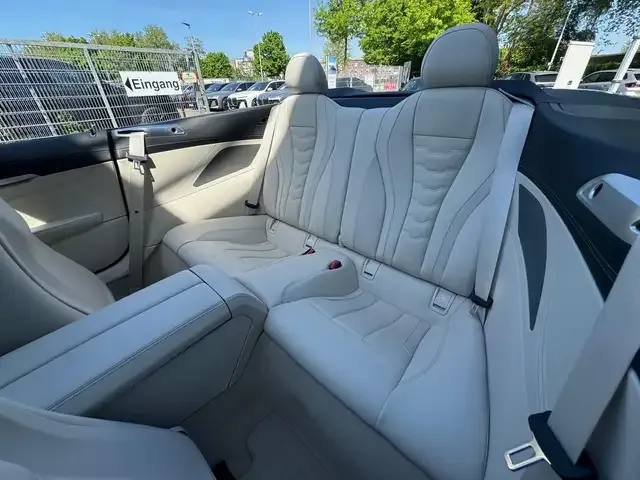 BMW 840