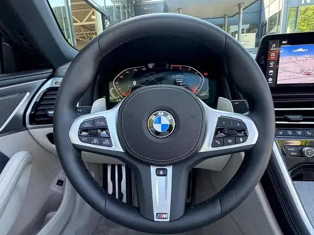 BMW 840
