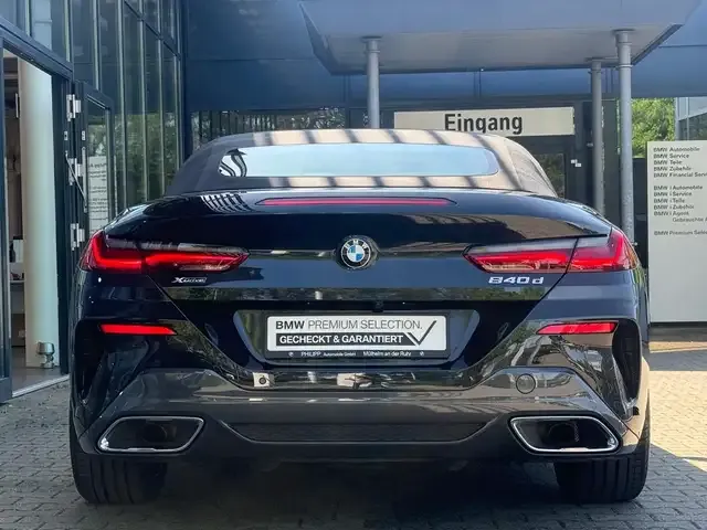 BMW 840