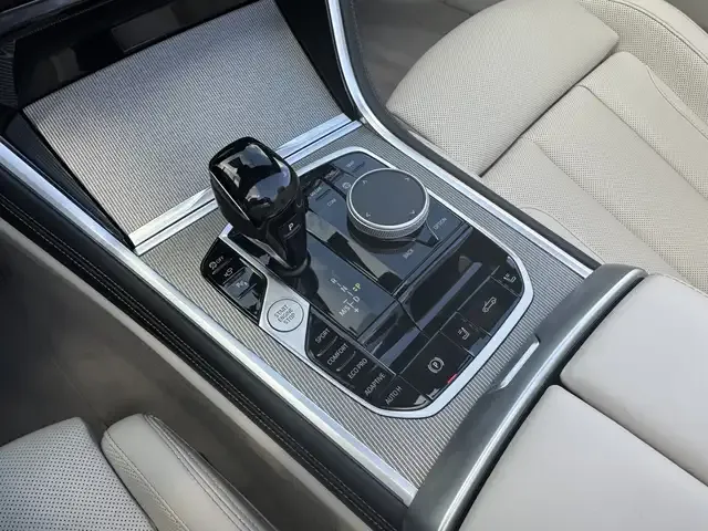BMW 840