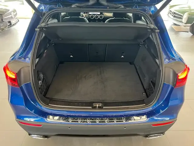 Mercedes-Benz GLA 220