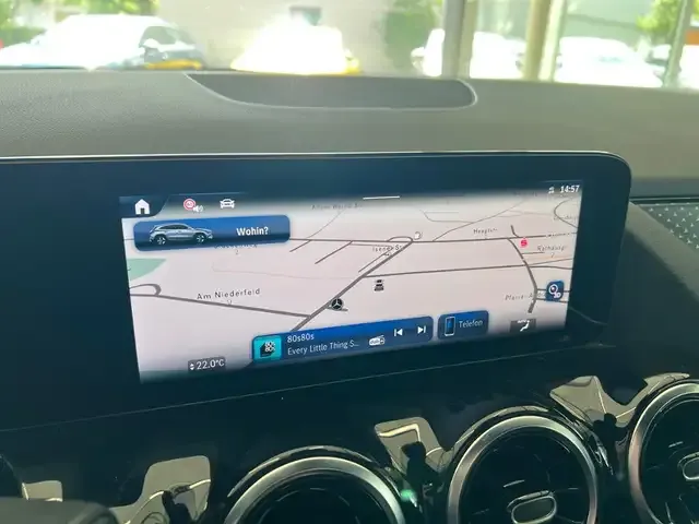 Mercedes-Benz GLA 220