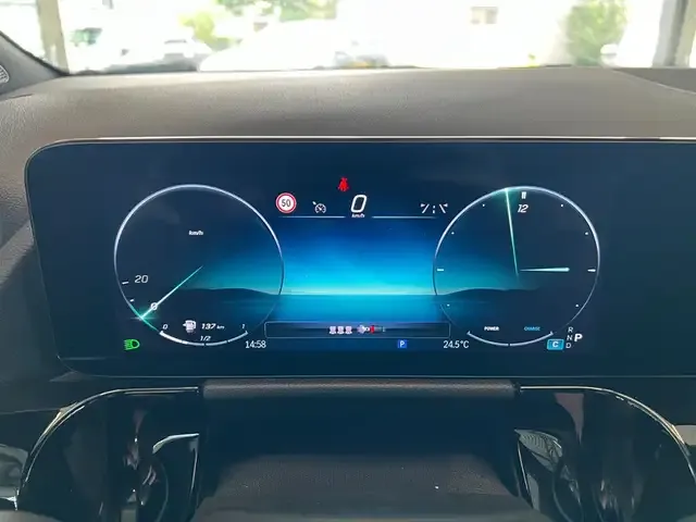 Mercedes-Benz GLA 220