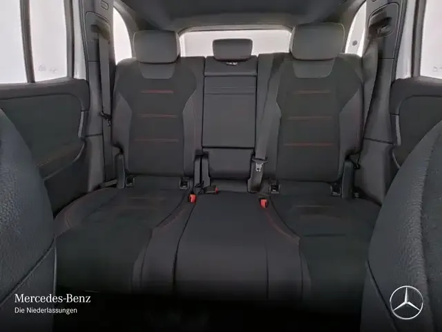 Mercedes-Benz EQB 300