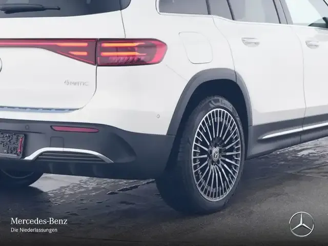 Mercedes-Benz EQB 300