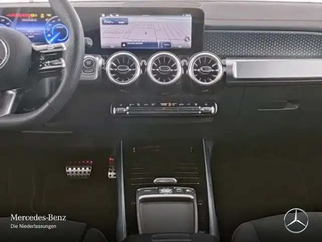 Mercedes-Benz EQB 300