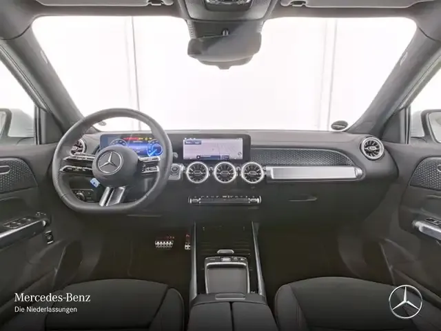 Mercedes-Benz EQB 300