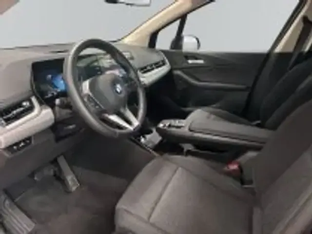 BMW 216