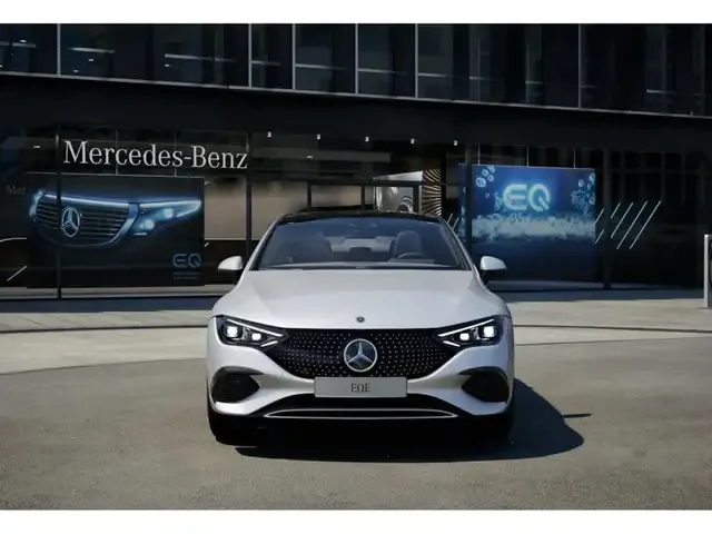 Mercedes-Benz EQE 350
