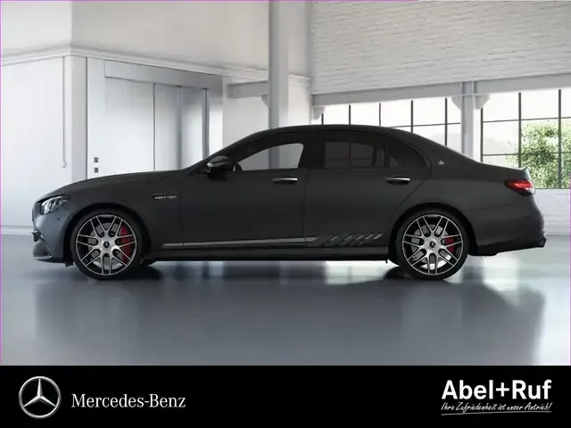 Mercedes-Benz E 63 AMG