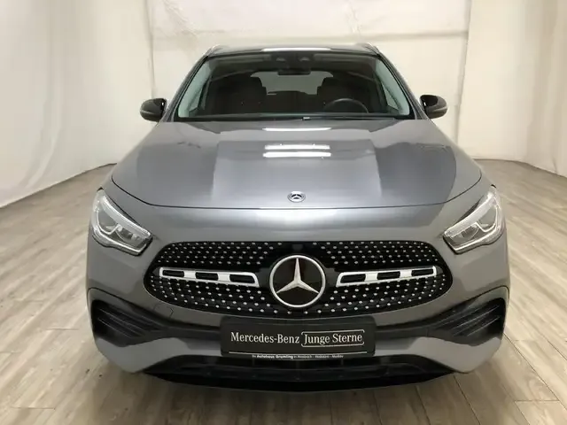 Mercedes-Benz GLA 250