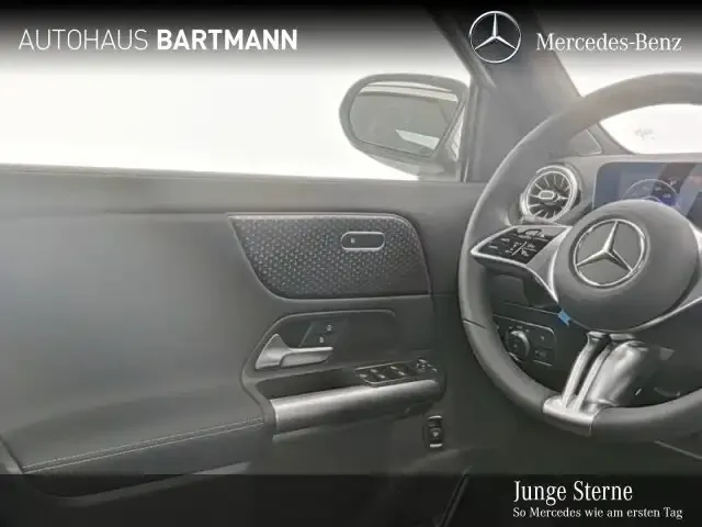 Mercedes-Benz EQA 350