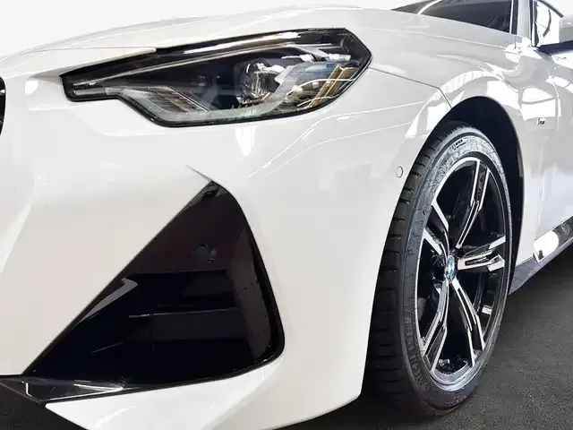 BMW 220