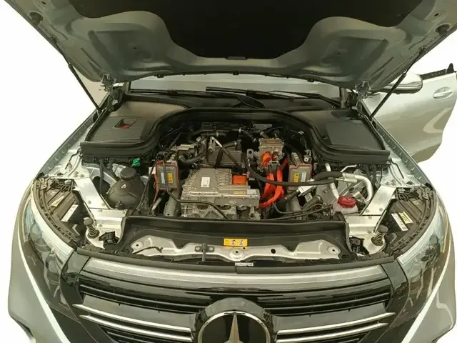 Mercedes-Benz EQC 400