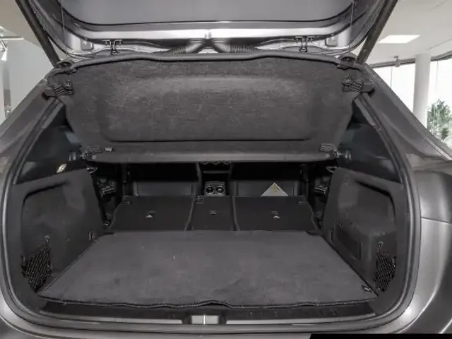 Mercedes-Benz GLA 220