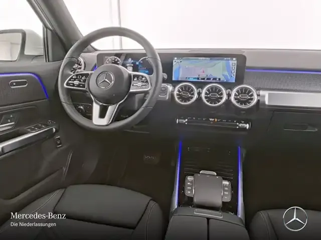 Mercedes-Benz EQB 300