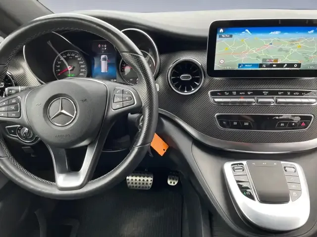 Mercedes-Benz V 250