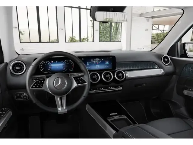 Mercedes-Benz GLB 220