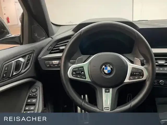 BMW 128