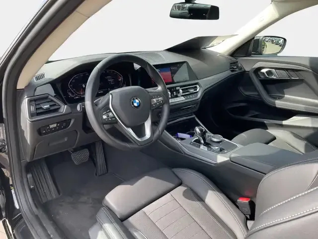 BMW 220