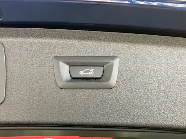 BMW 225