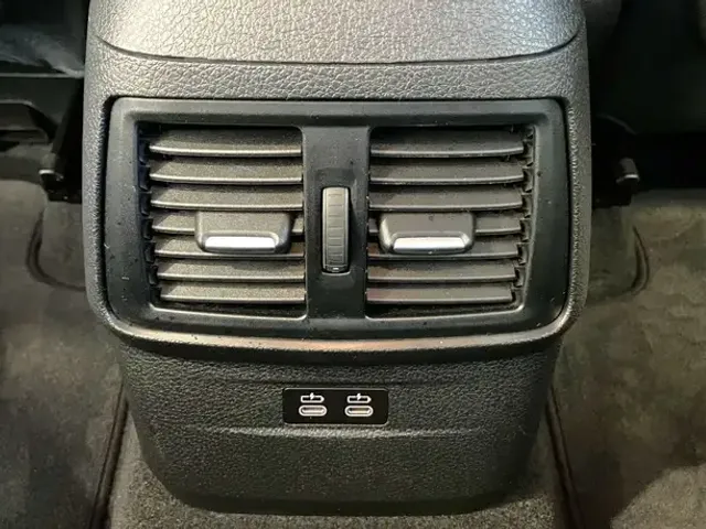 BMW 225